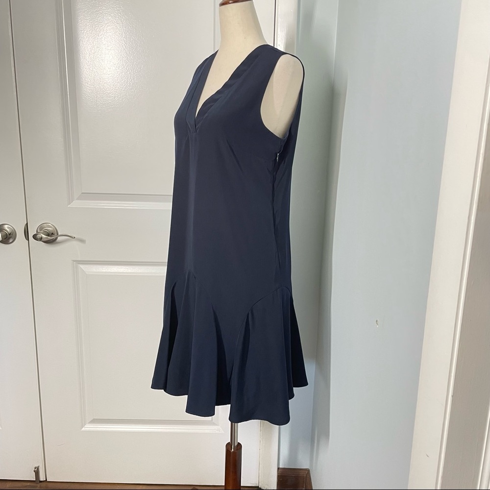 J. Crew Sleeveless V Neck Flounce Navy Dress XS - Picture 4 of 9